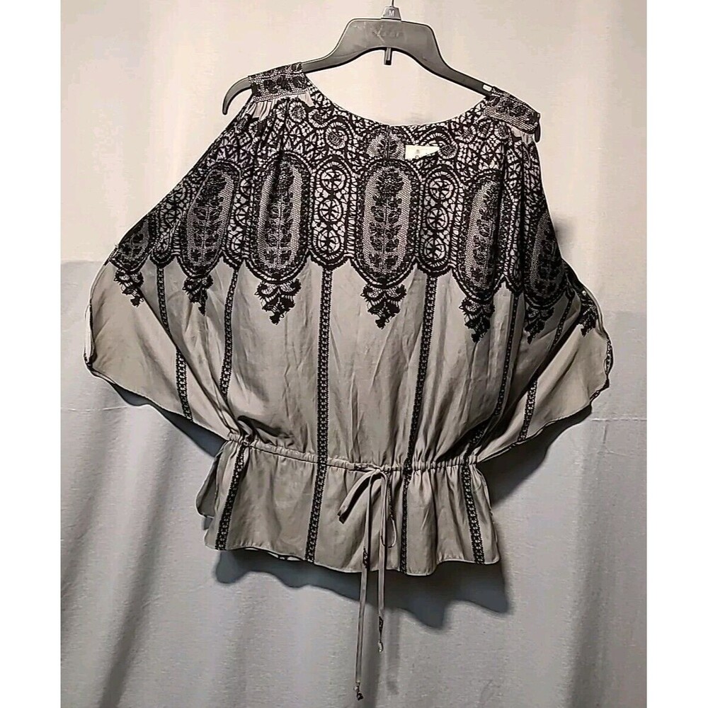 Beige by ECI Blouse Medium Black Gray Paisley Cold Shoulder Boho Lagenlook Beach
